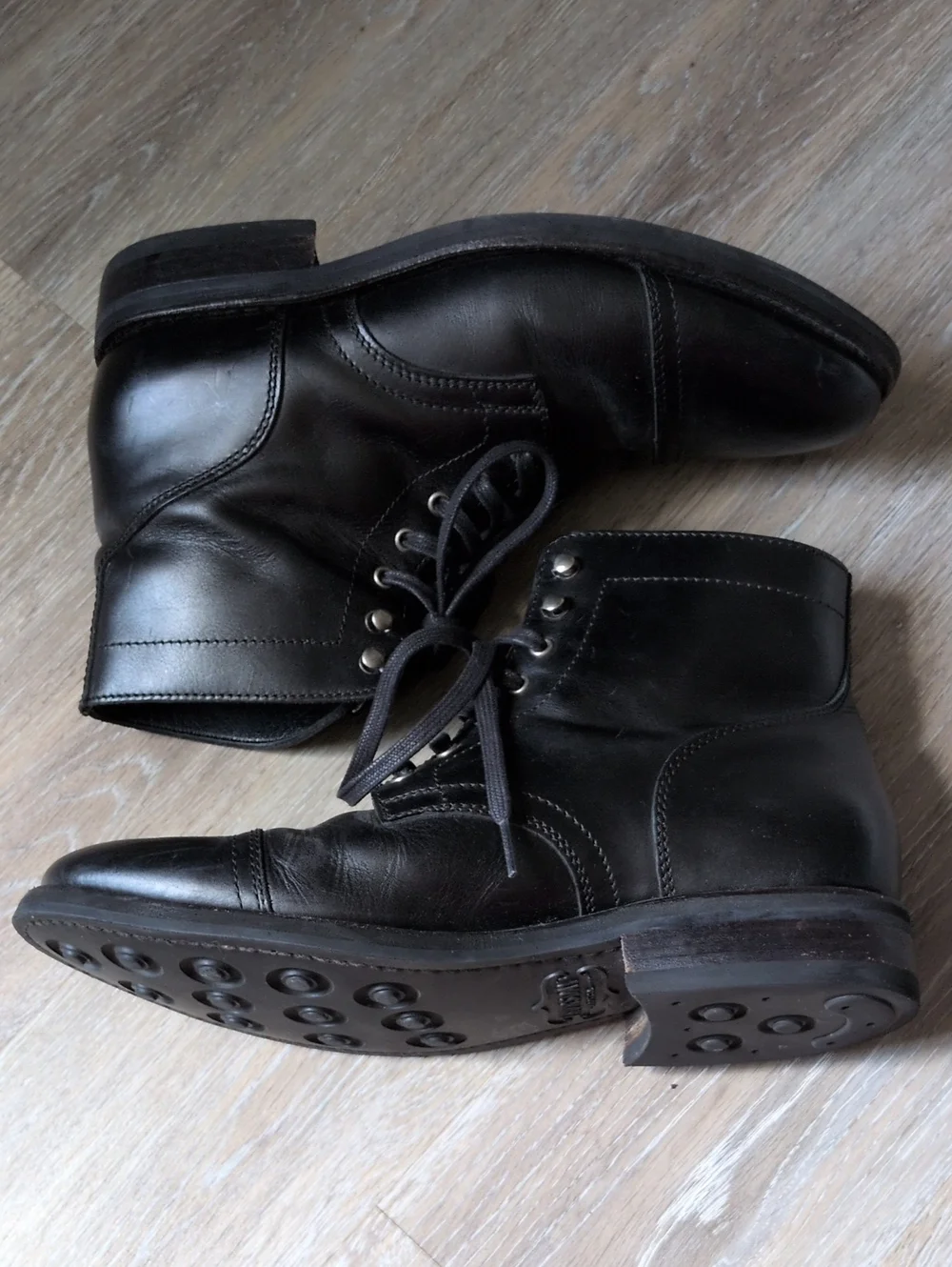Thursday Boot Company Size 9.5 Captain Black Leather Lace-Up Cap-Toe Ankle Boots